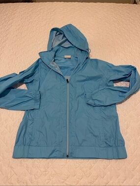 Columbia packable Light Blue Women's Hooded Windbreaker Jacket